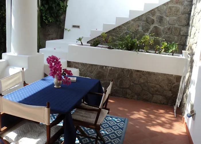 Villa Valle Canale Marina (Lipari)